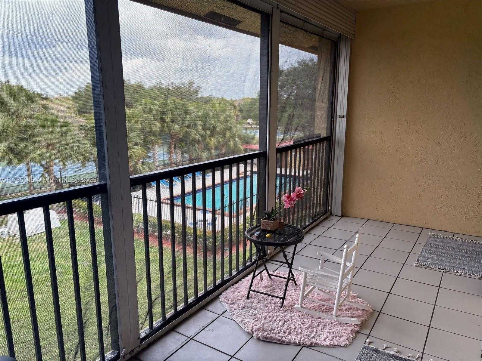 Small Image of 2091 Coral Ridge Dr, Coral Springs, FL 33071, USA Number 13