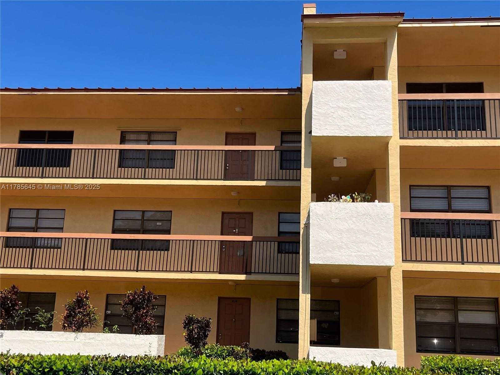 Small Image of 2091 Coral Ridge Dr, Coral Springs, FL 33071, USA Number 20