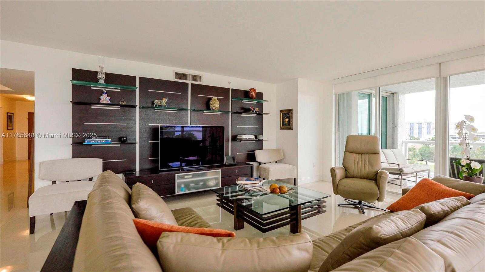Small Image of 16500 COLLINS AVE #656, Sunny Isles Beach Number 6