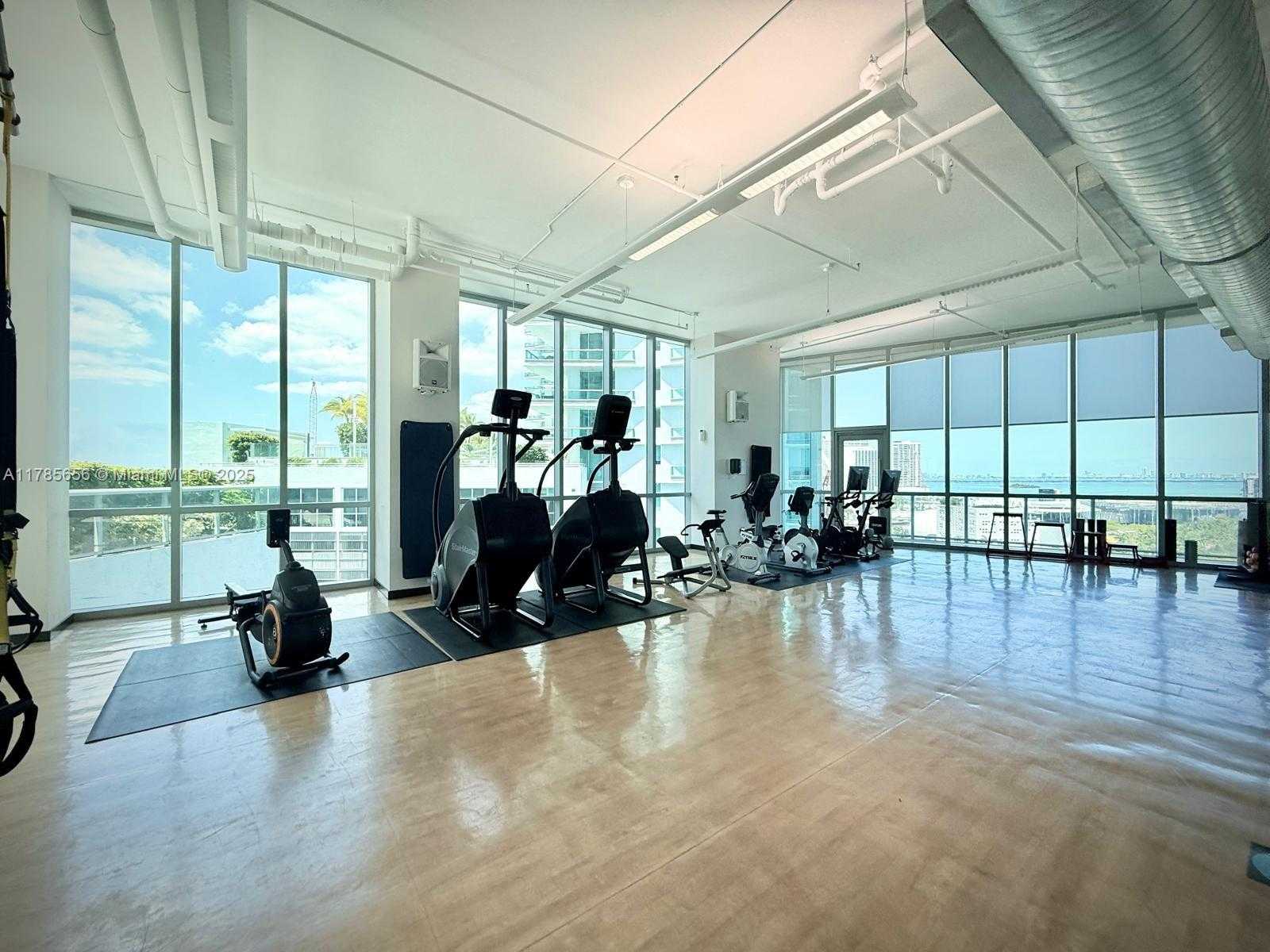 Small Image of 888 BISCAYNE BLVD #1009, Miami Number 12