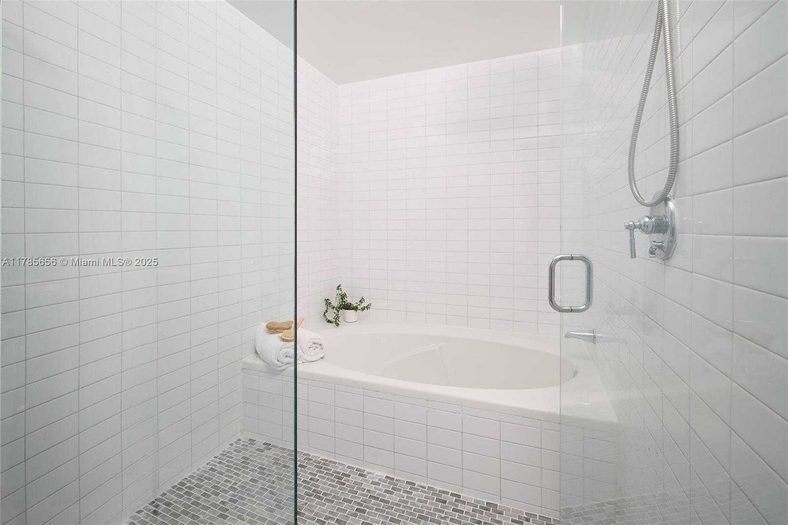Small Image of 888 BISCAYNE BLVD #1009, Miami Number 8