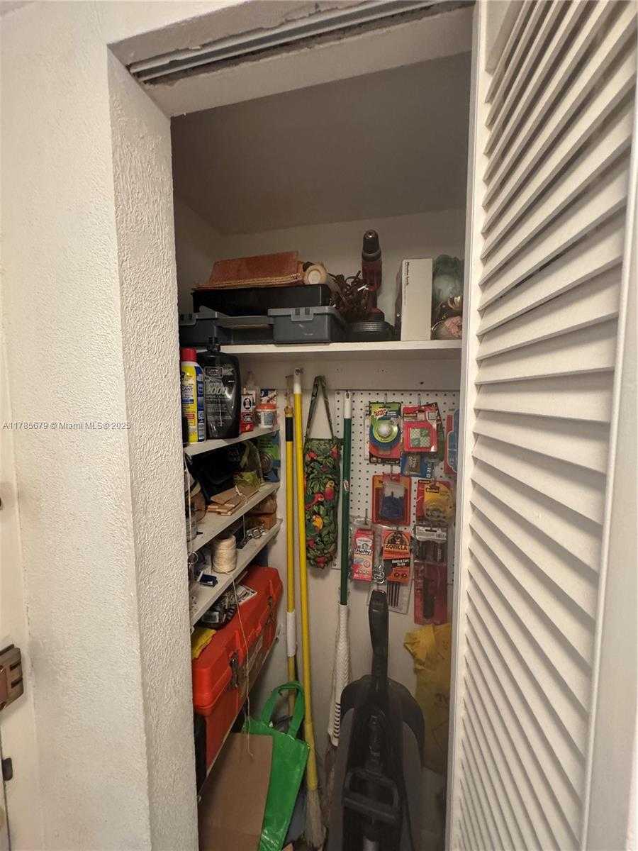 Small Image of 400 NORTH SURF RD #RGB, Hollywood Number 15