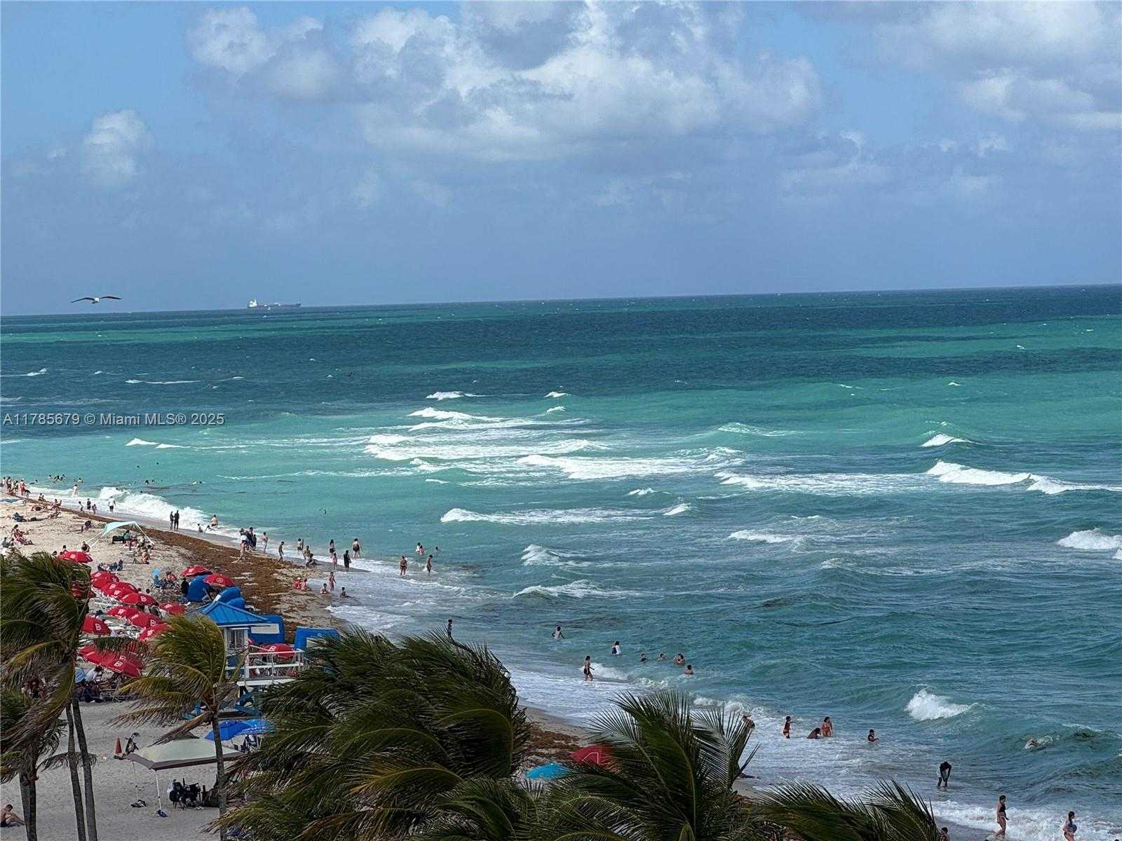 Small Image of 400 NORTH SURF RD #RGB, Hollywood Number 2