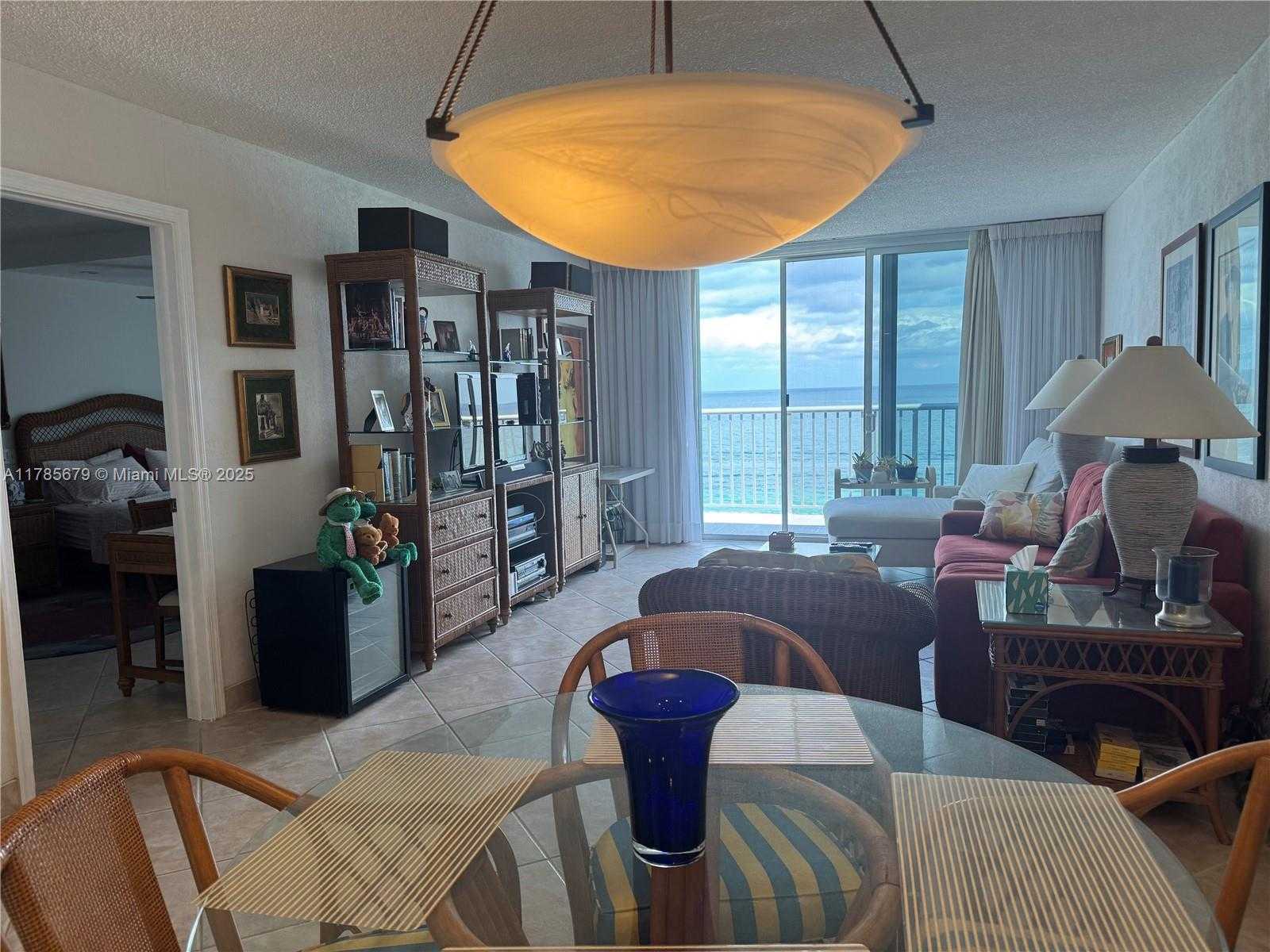 Small Image of 400 NORTH SURF RD #RGB, Hollywood Number 8