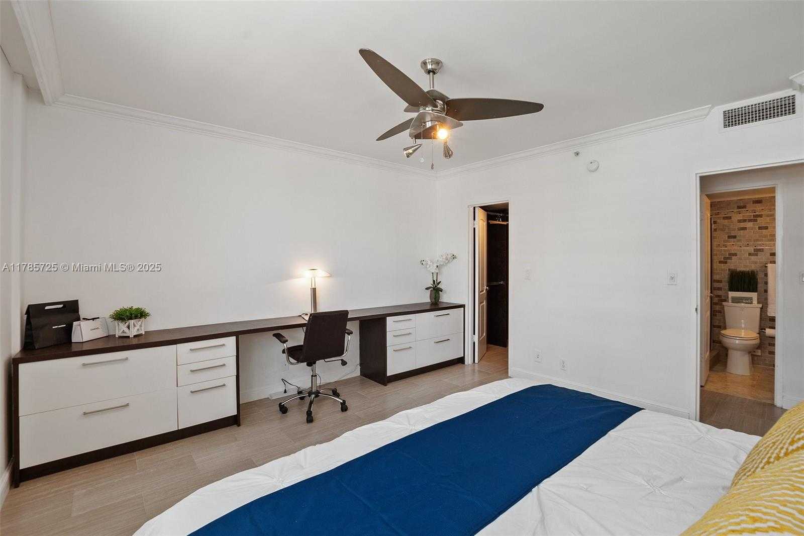 Small Image of 3001 SOUTH OCEAN DR #1407, Hollywood Number 15