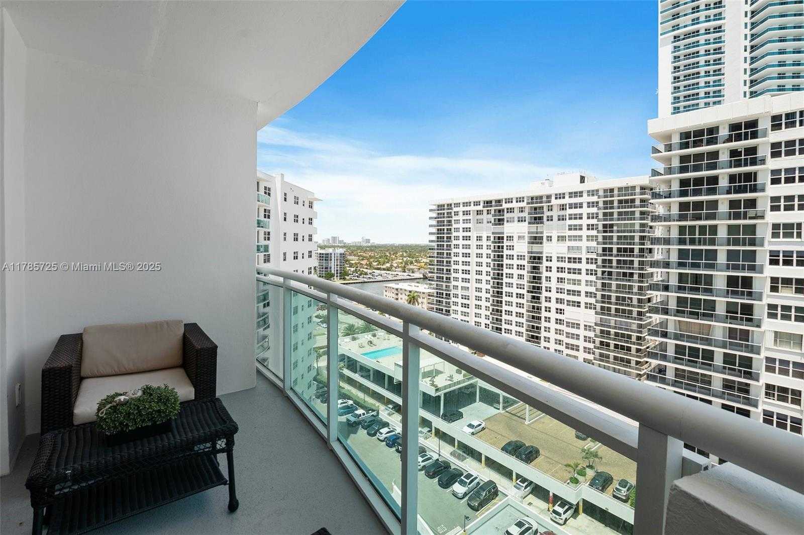 Small Image of 3001 SOUTH OCEAN DR #1407, Hollywood Number 17
