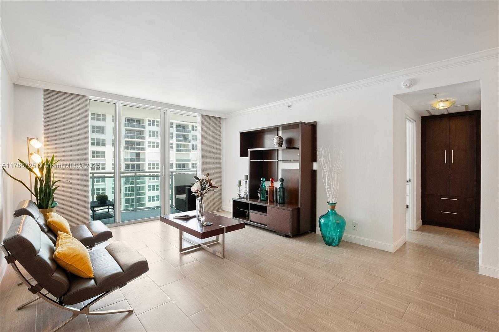 Small Image of 3001 SOUTH OCEAN DR #1407, Hollywood Number 2