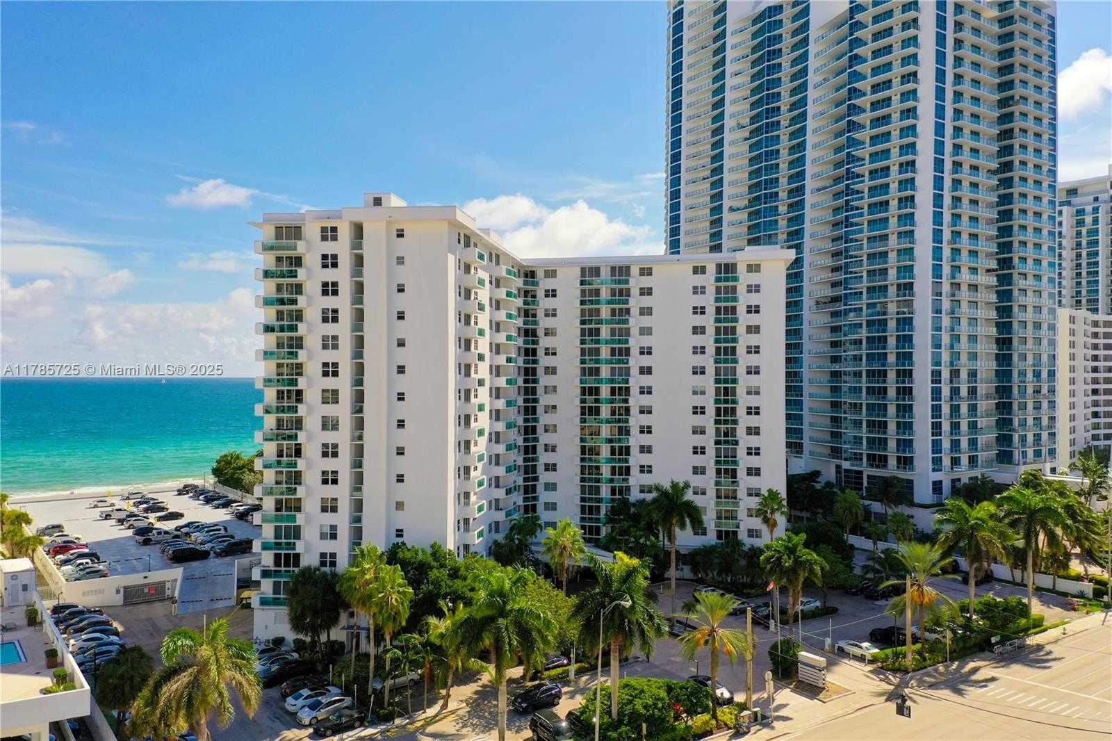 Small Image of 3001 SOUTH OCEAN DR #1407, Hollywood Number 32