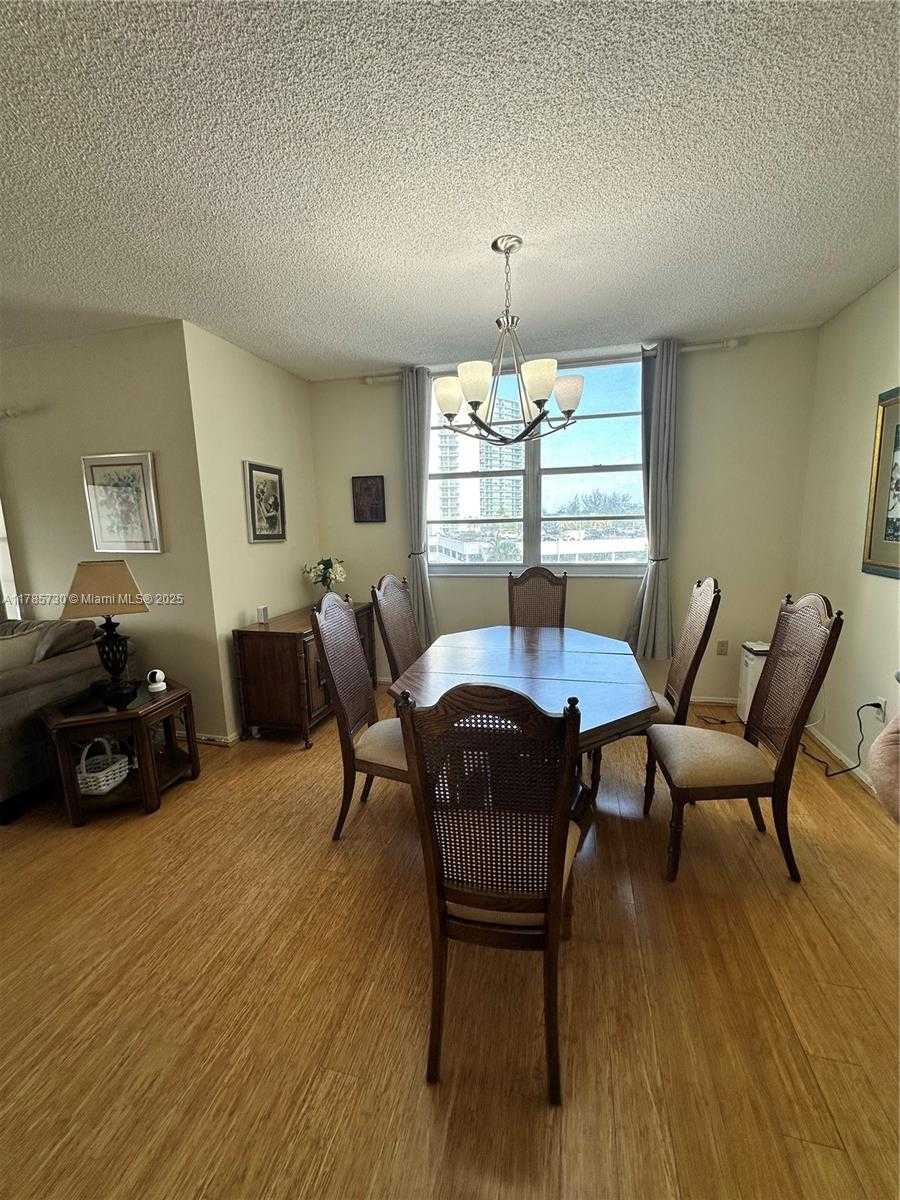 Small Image of 300 BAYVIEW DR #315, Sunny Isles Beach Number 46