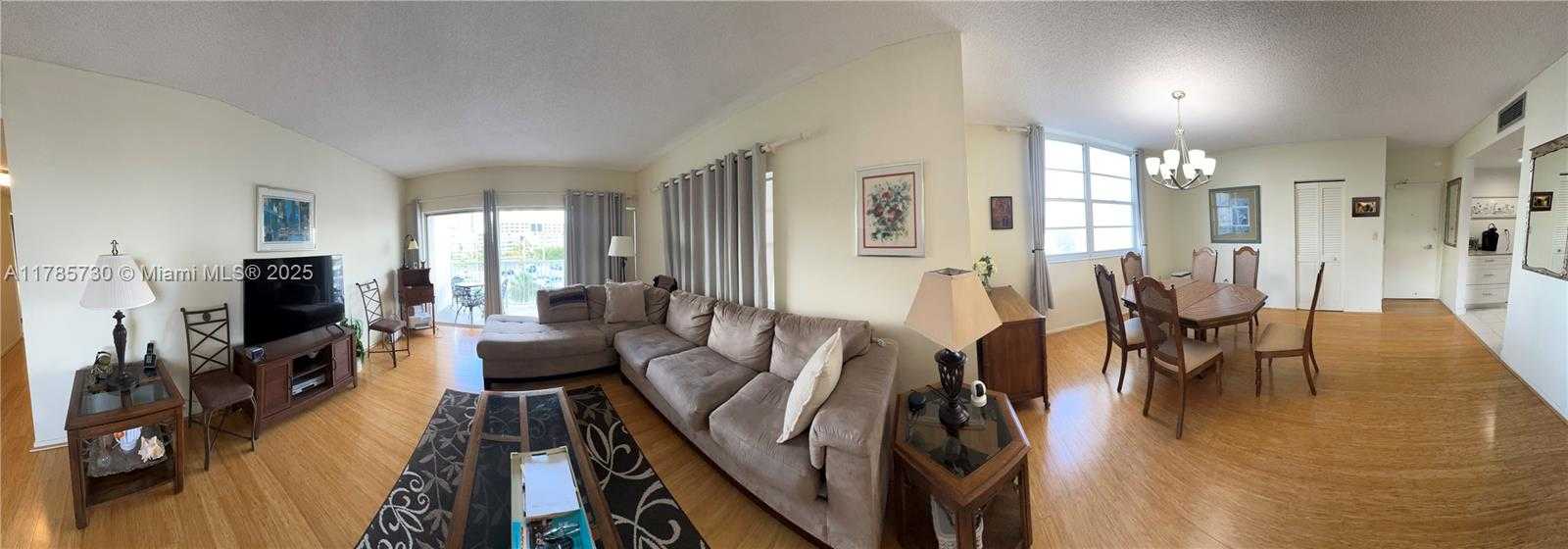 Small Image of 300 BAYVIEW DR #315, Sunny Isles Beach Number 49