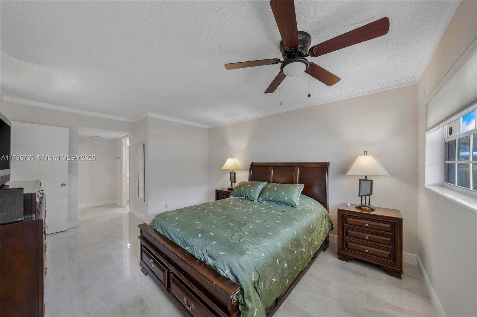 Small Image of 3090 #111, Pompano Beach Number 13