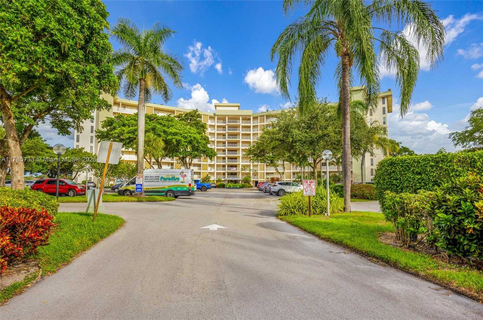 Small Image of 3090 #111, Pompano Beach Number 3