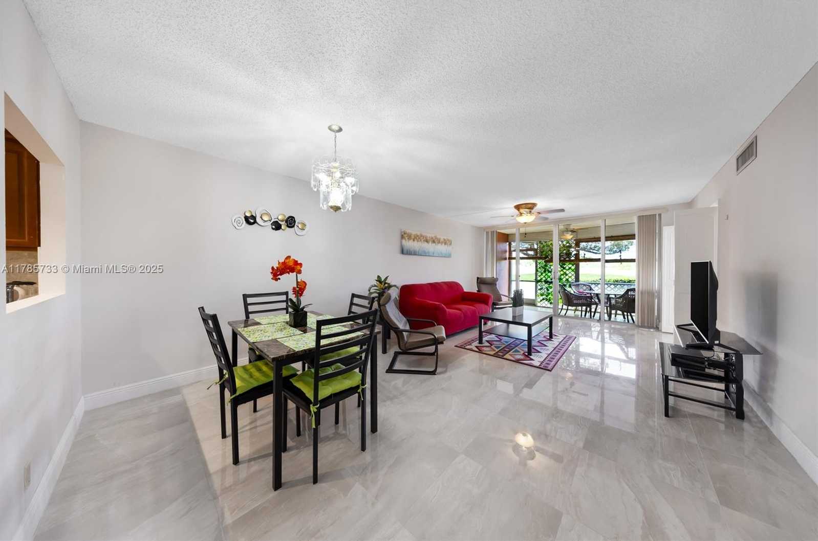Small Image of 3090 #111, Pompano Beach Number 5