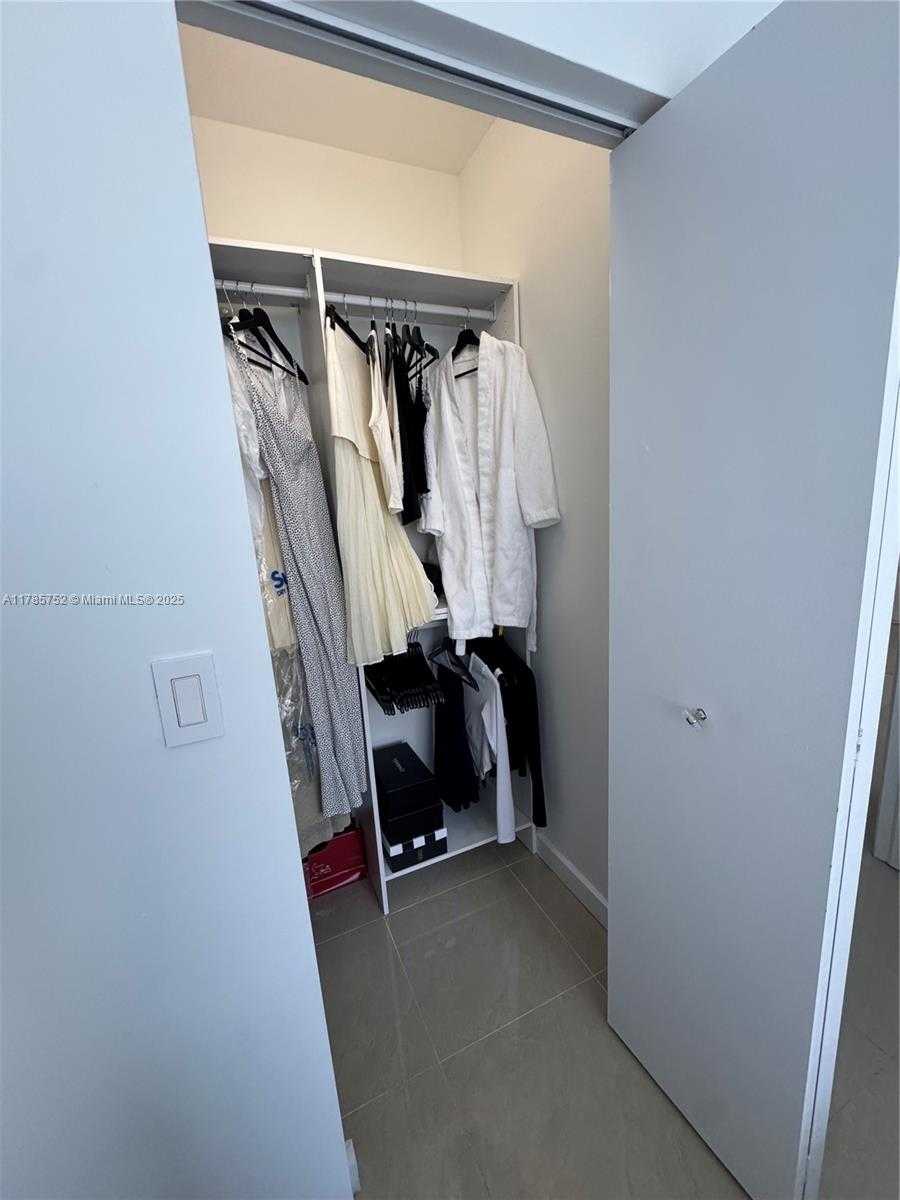 Small Image of 6365 COLLINS AVE #805, Miami Beach Number 16