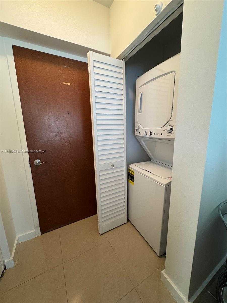 Small Image of 6365 COLLINS AVE #805, Miami Beach Number 19
