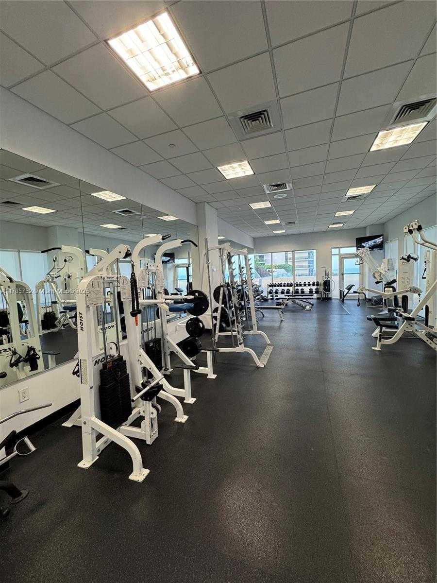 Small Image of 6365 COLLINS AVE #805, Miami Beach Number 24