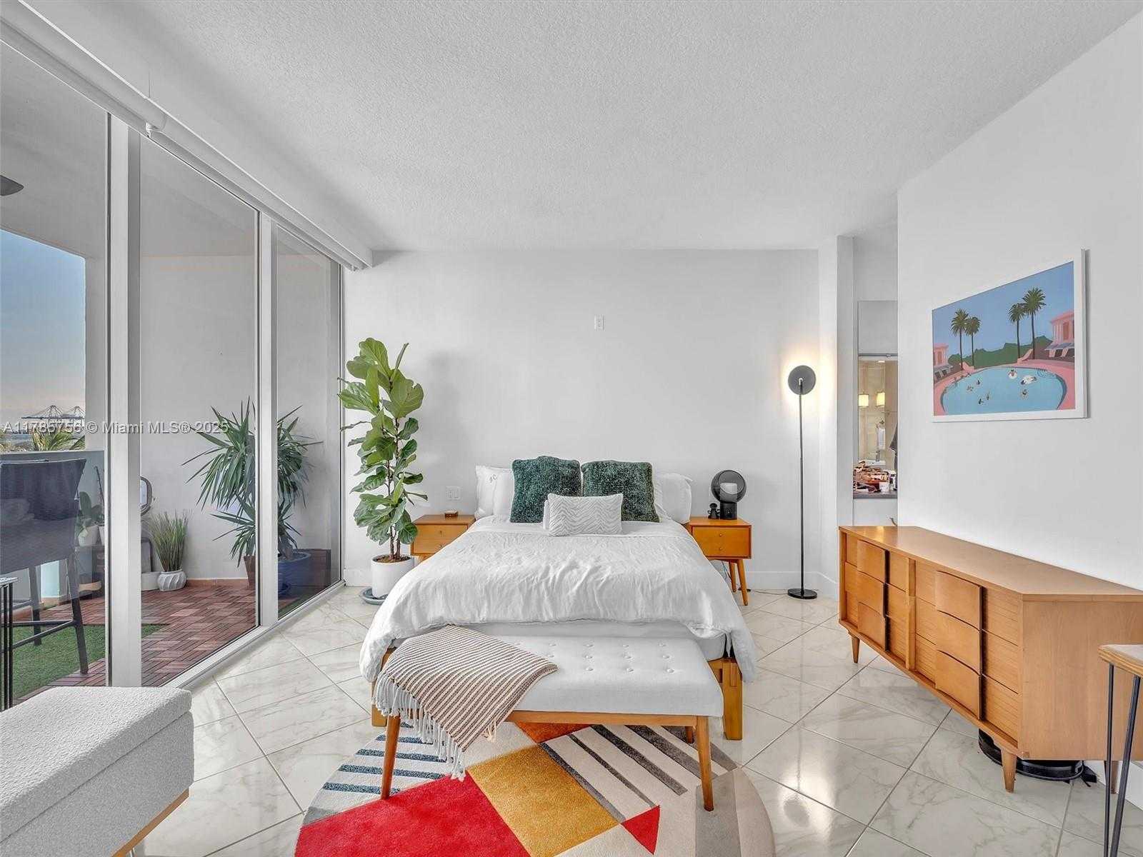 Small Image of 800 WEST AVE #PH06, Miami Beach Number 14