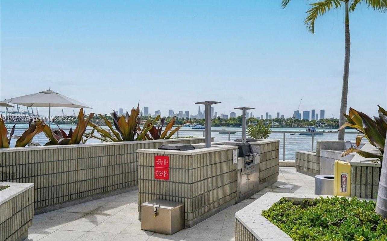 Small Image of 800 WEST AVE #PH06, Miami Beach Number 38