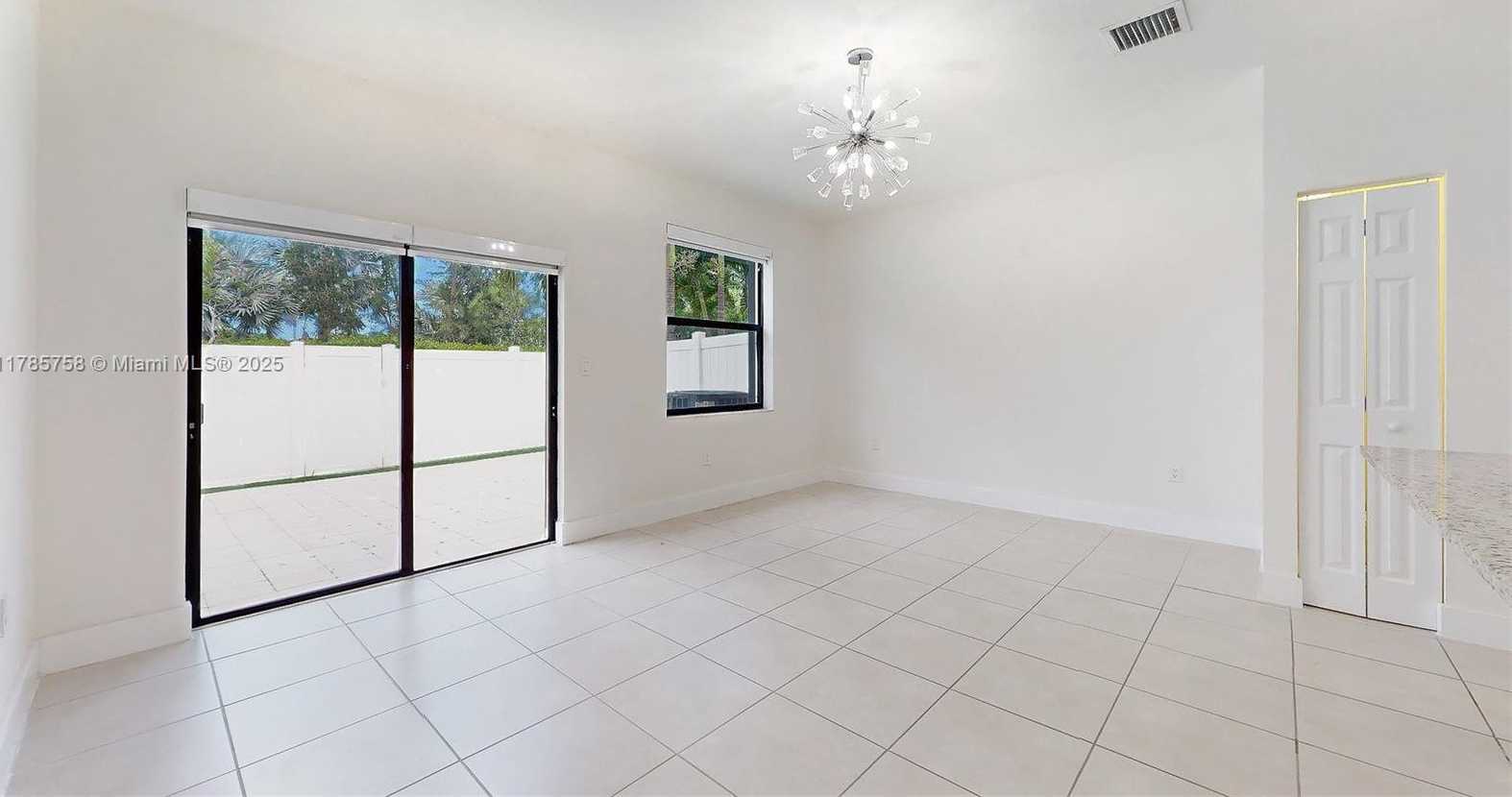 Small Image of 9231 WEST 32ND LN, Hialeah Number 14