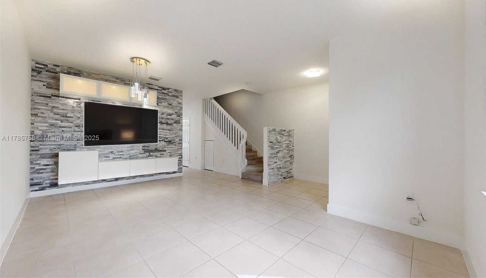Small Image of 9231 WEST 32ND LN, Hialeah Number 19