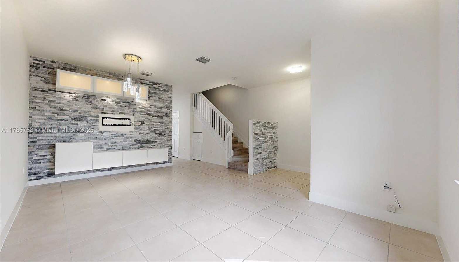 Small Image of 9231 WEST 32ND LN, Hialeah Number 21