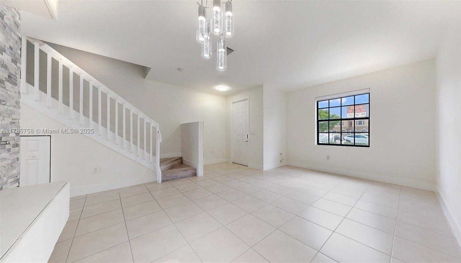 Small Image of 9231 WEST 32ND LN, Hialeah Number 23