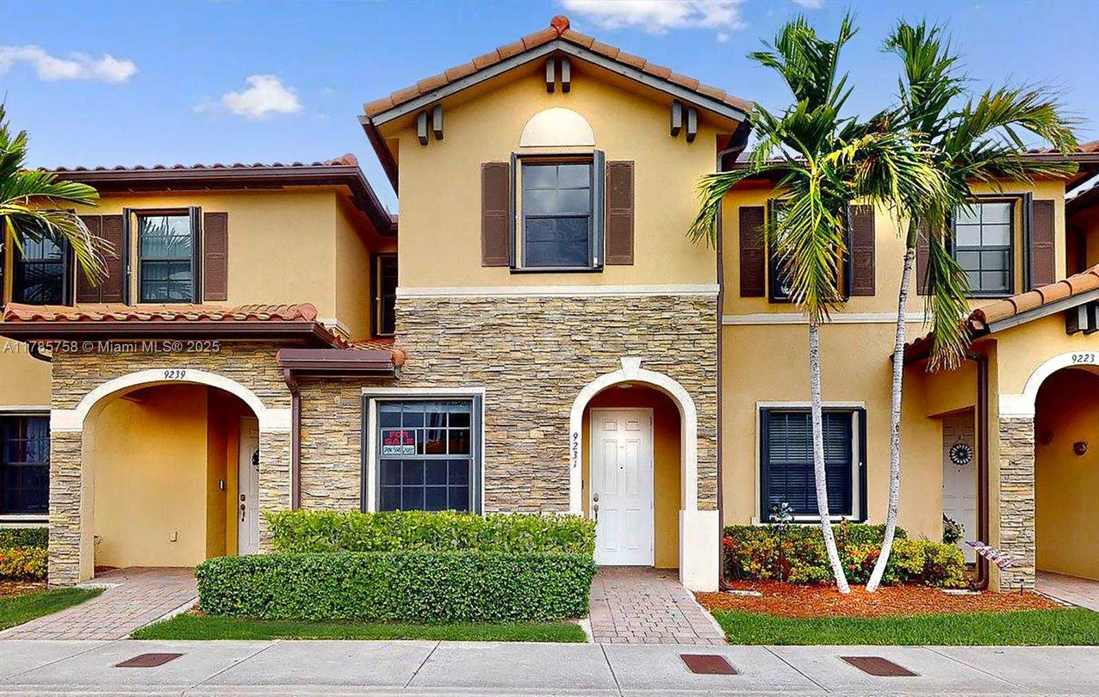 Small Image of 9231 WEST 32ND LN, Hialeah Number 46