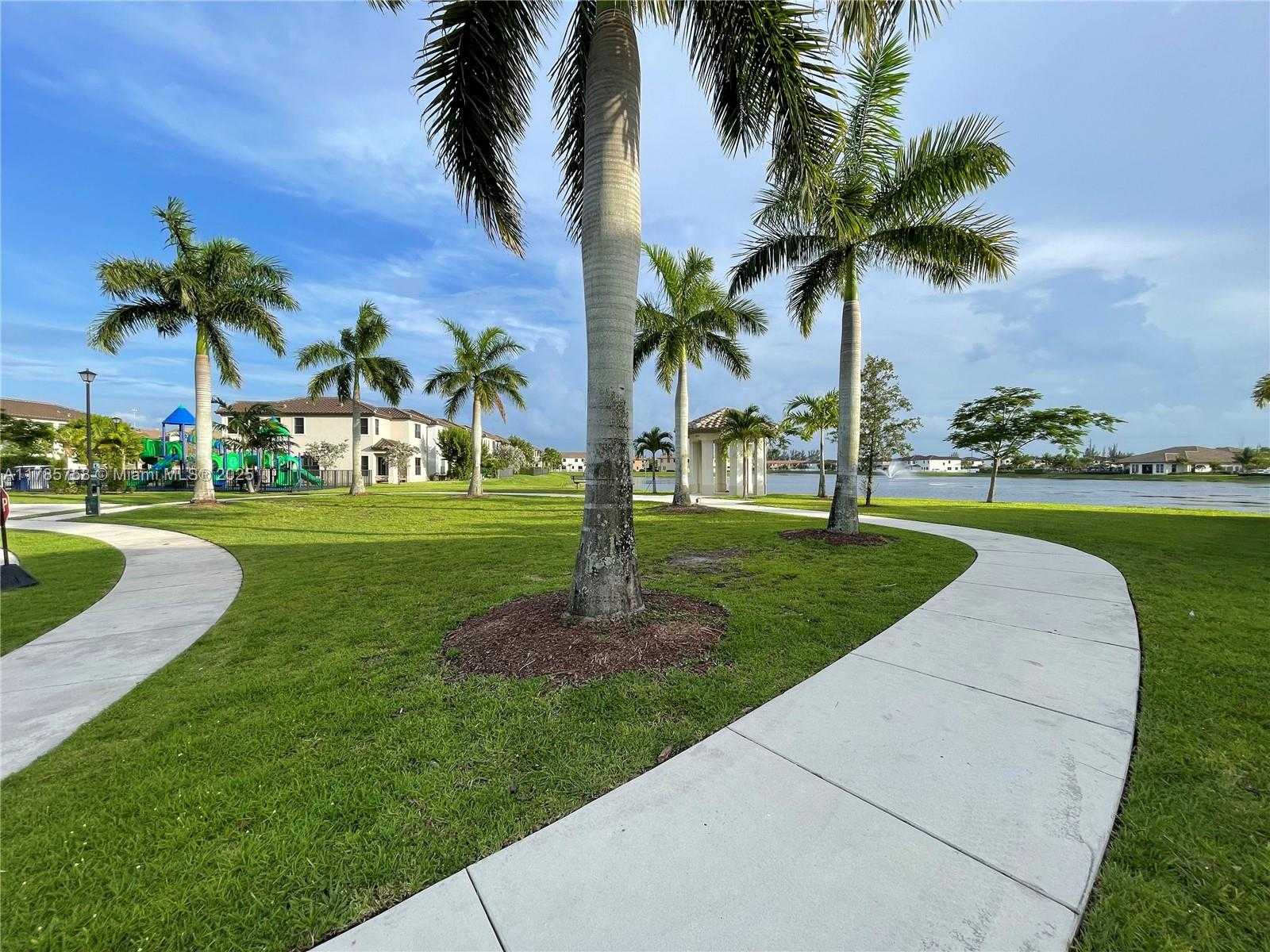 Small Image of 9231 WEST 32ND LN, Hialeah Number 57
