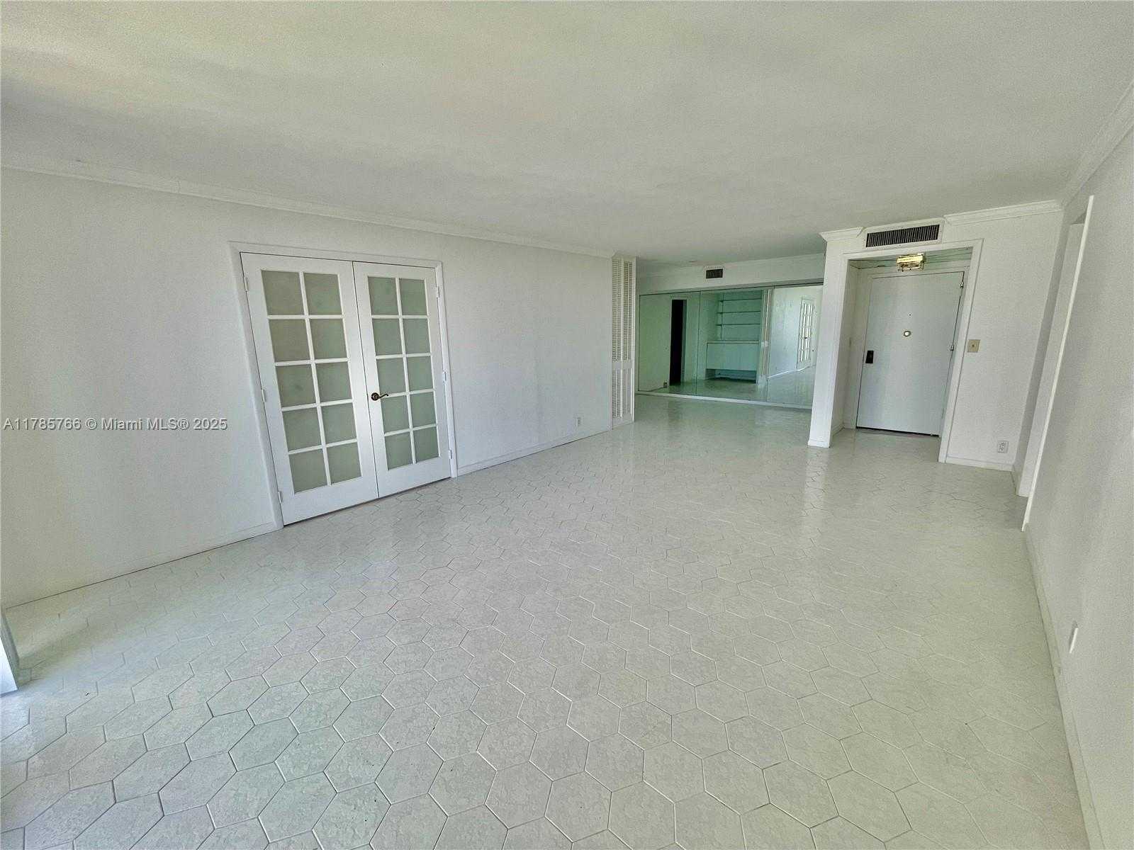 Small Image of 1111 CRANDON BLVD #B804, Key Biscayne Number 3