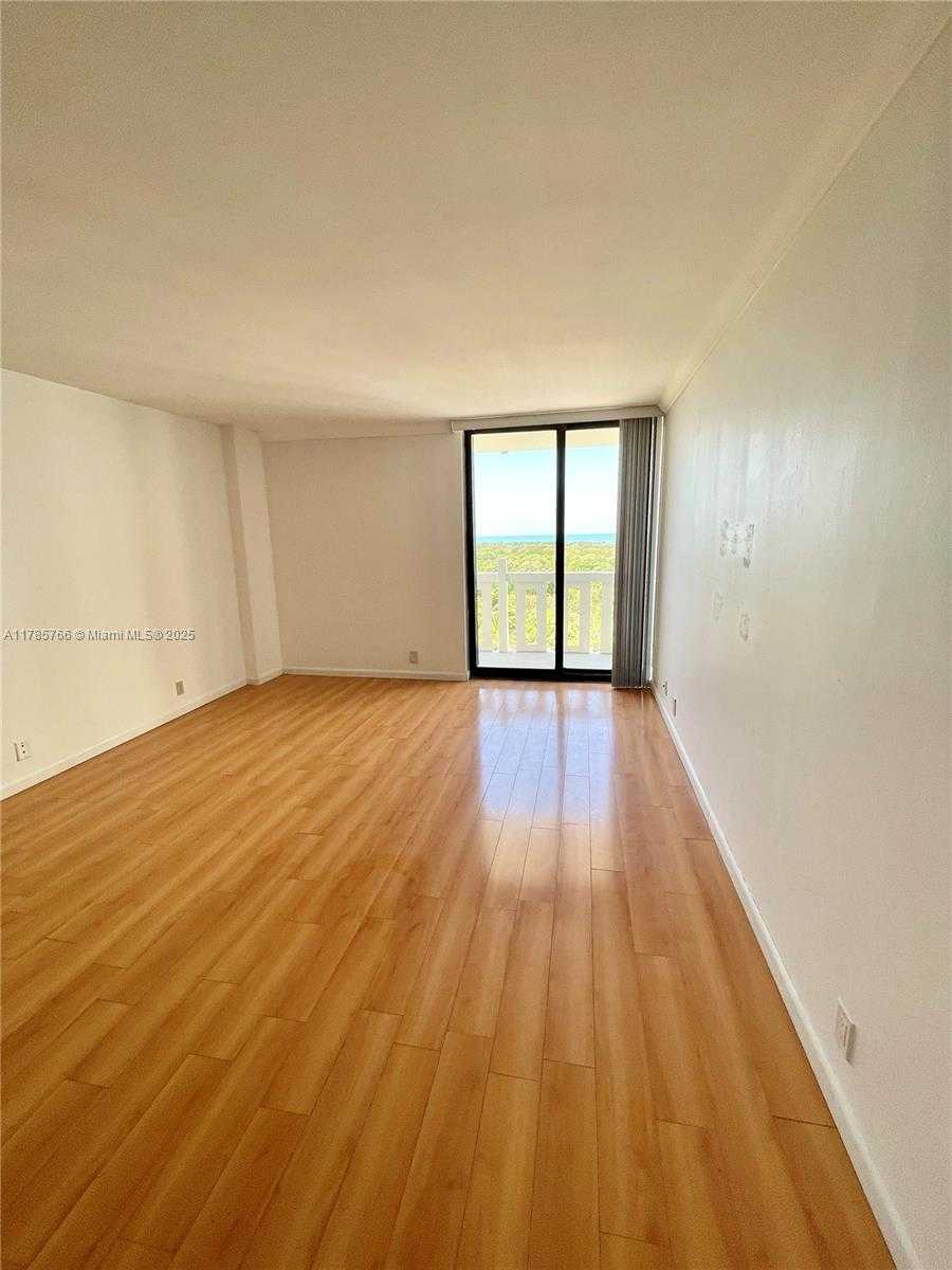 Small Image of 1111 CRANDON BLVD #B804, Key Biscayne Number 6