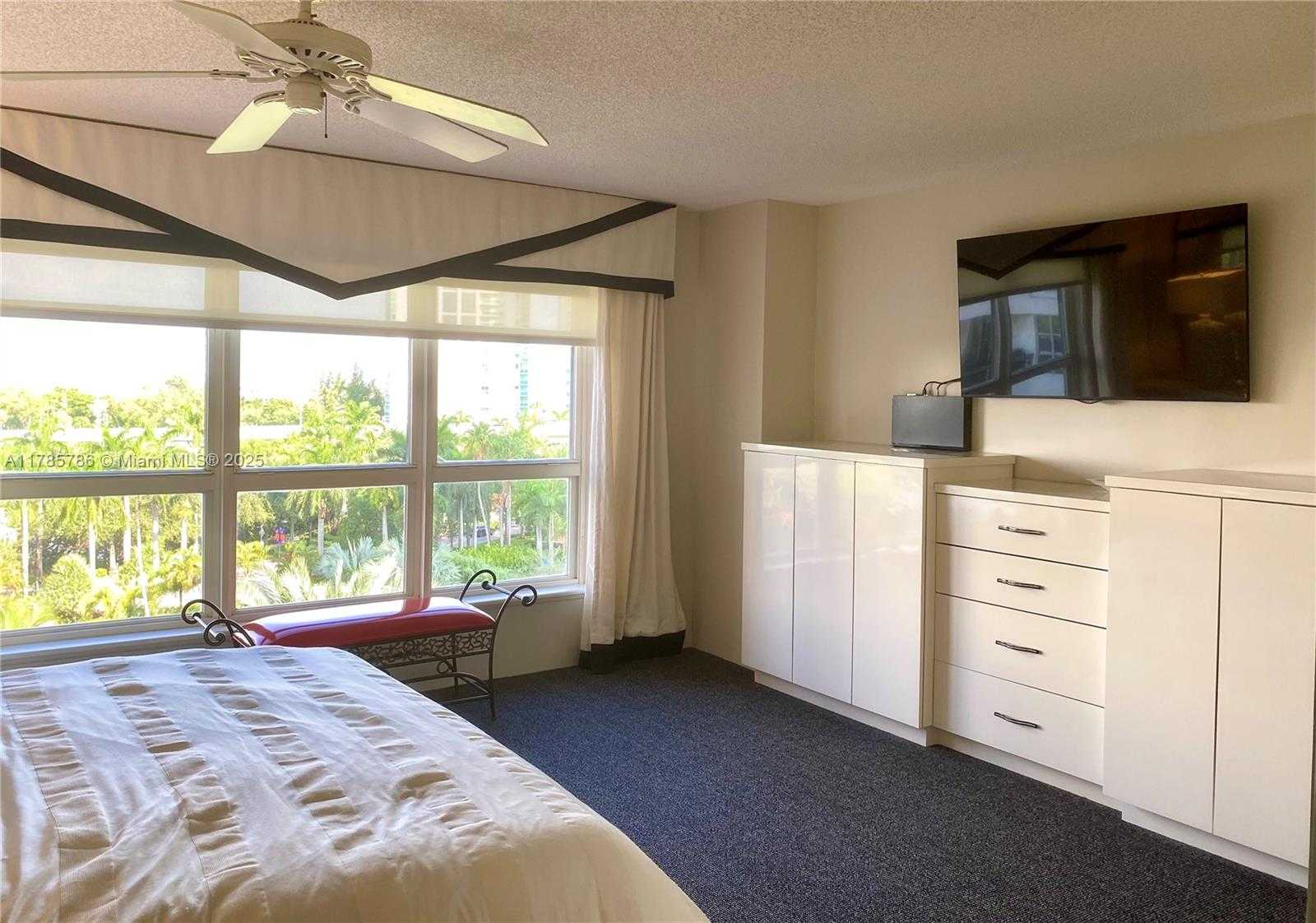 Small Image of 19101 NORTH EAST 36TH CT #807, Aventura Number 10