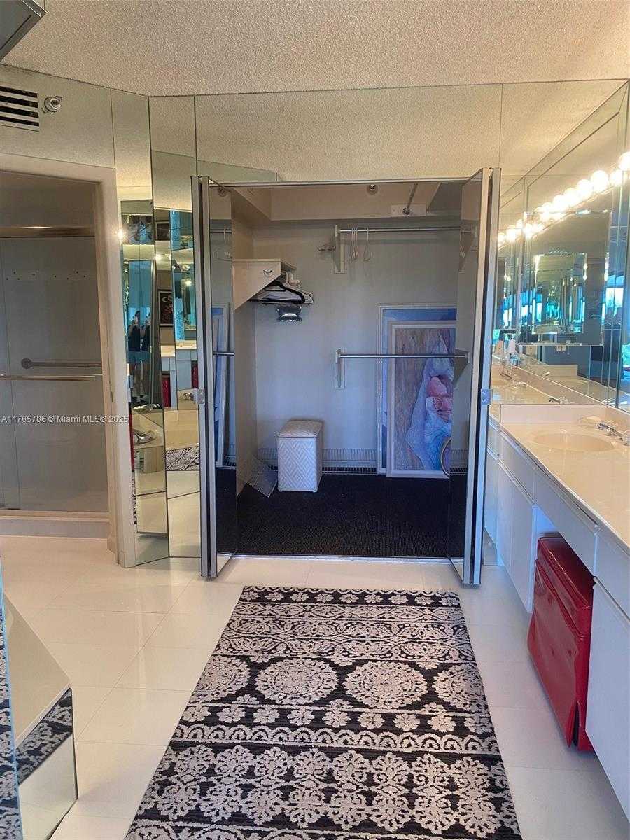 Small Image of 19101 NORTH EAST 36TH CT #807, Aventura Number 11