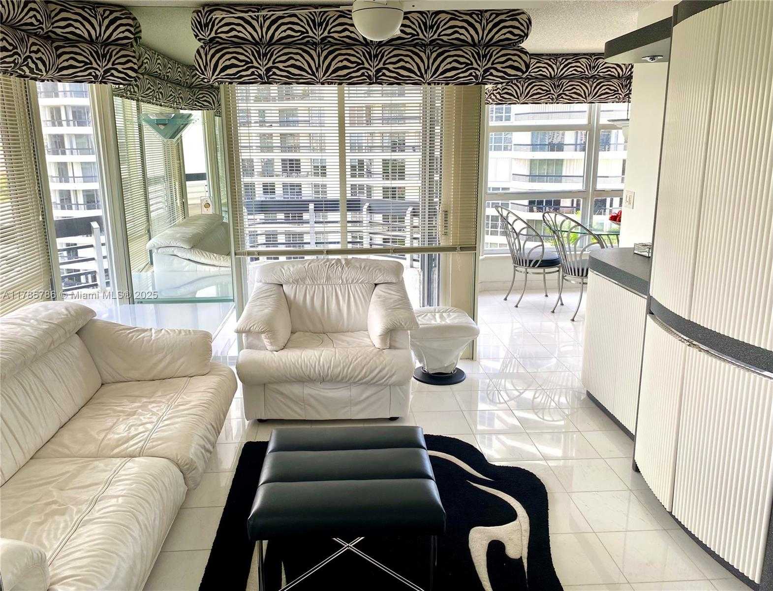 Small Image of 19101 NORTH EAST 36TH CT #807, Aventura Number 4