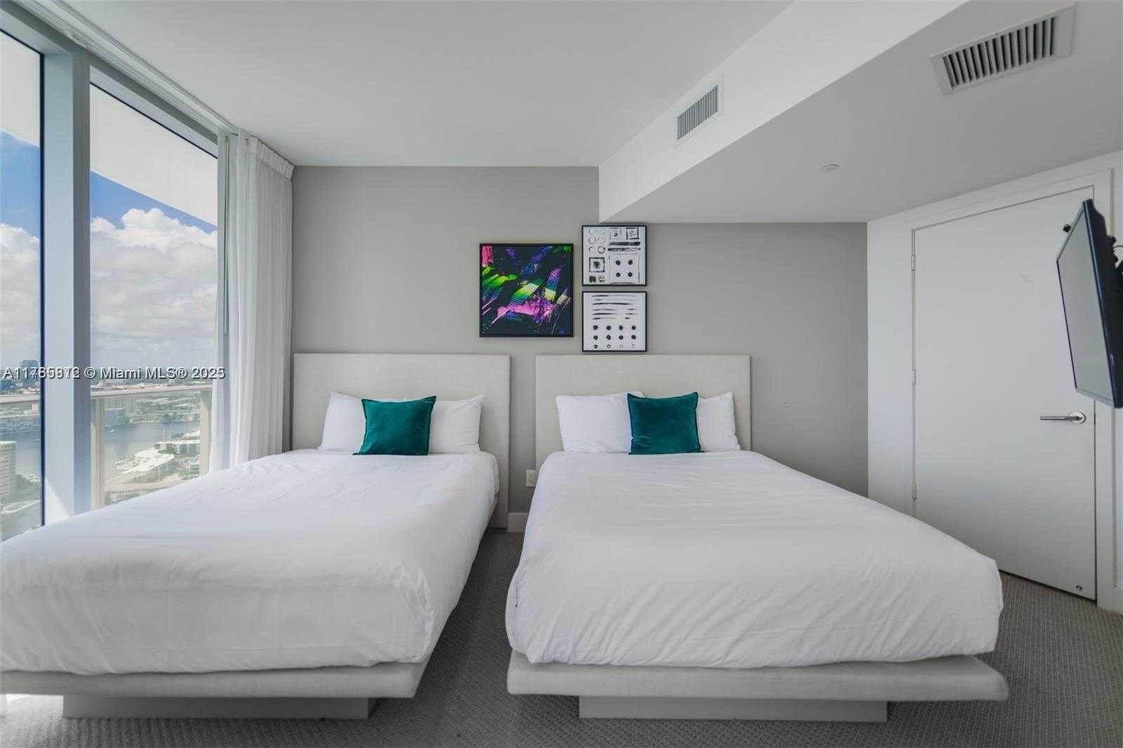 Small Image of 4111 SOUTH OCEAN DR #2711, Hollywood Number 7