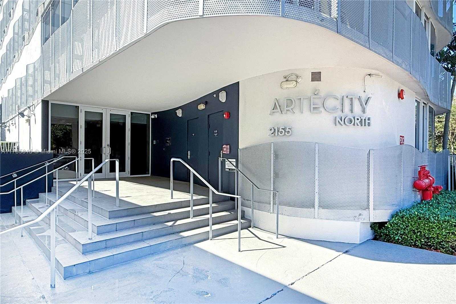 Small Image of 2155 WASHINGTON CT #207, Miami Beach Number 14