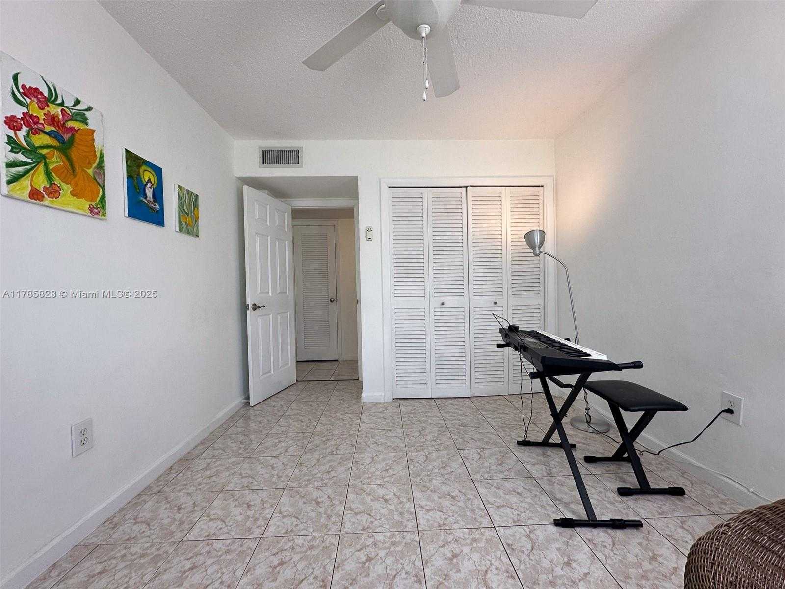 Small Image of 2929 POINT EAST DR #A101, Aventura Number 11