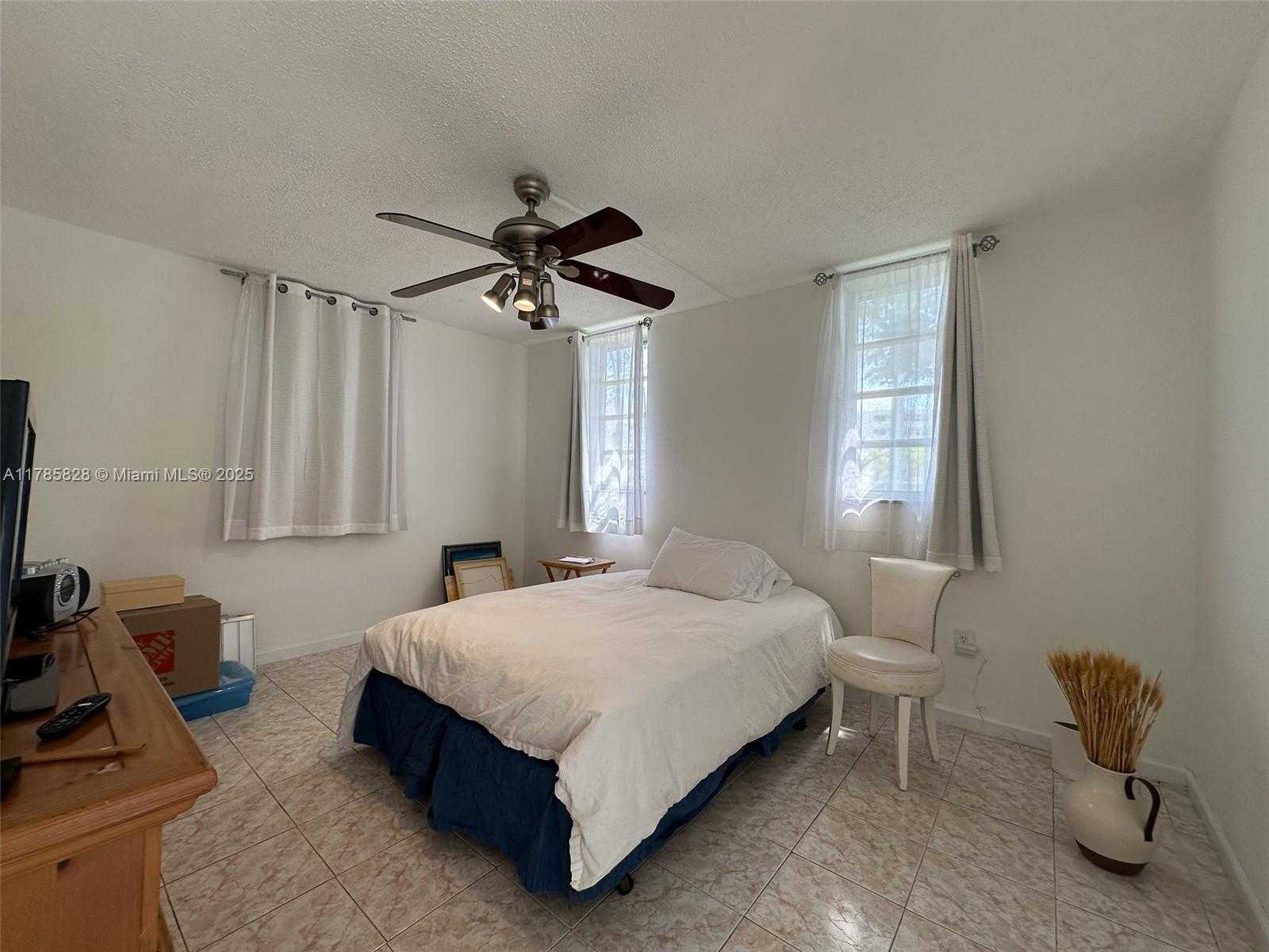 Small Image of 2929 POINT EAST DR #A101, Aventura Number 14
