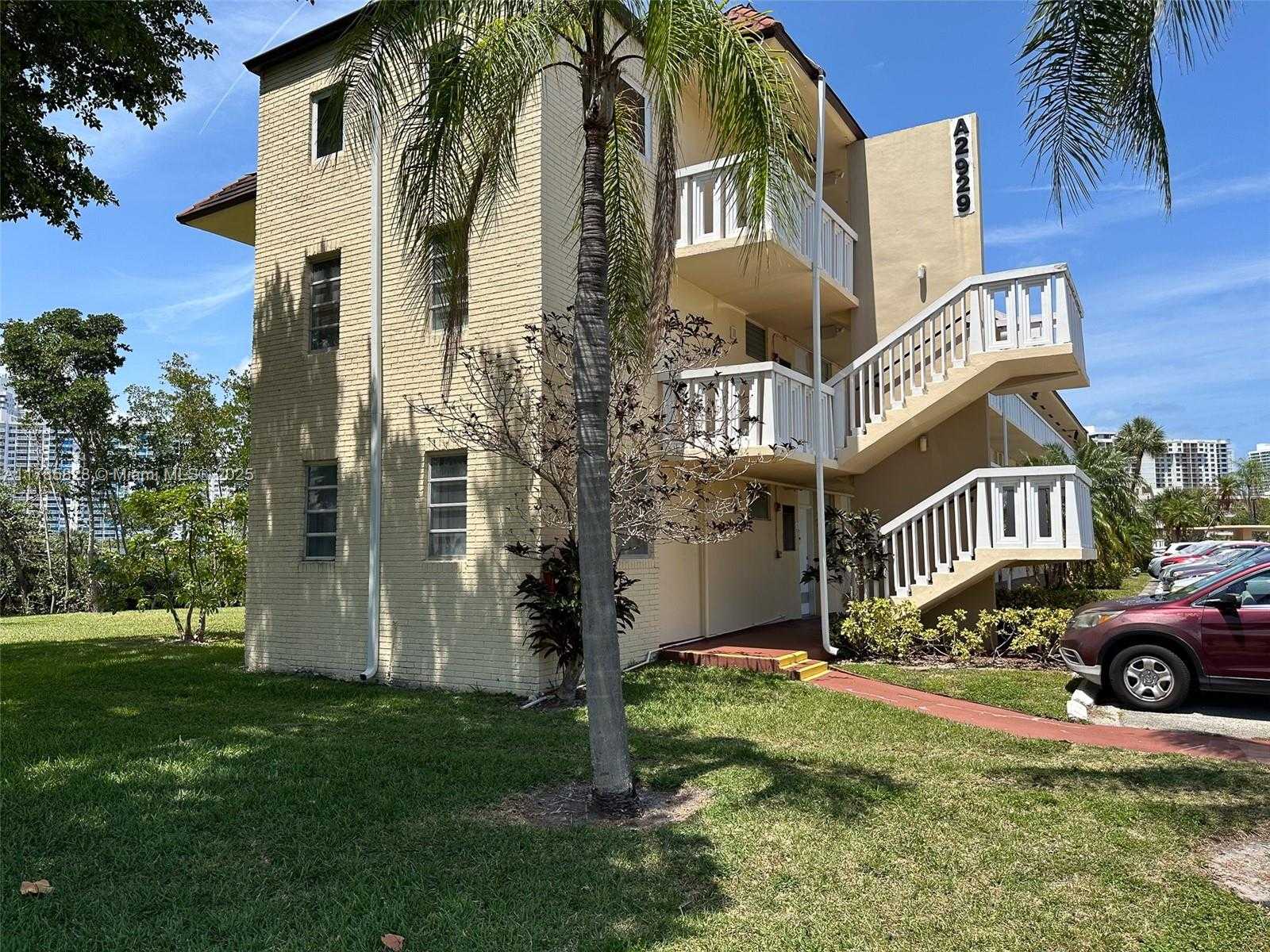 Small Image of 2929 POINT EAST DR #A101, Aventura Number 17