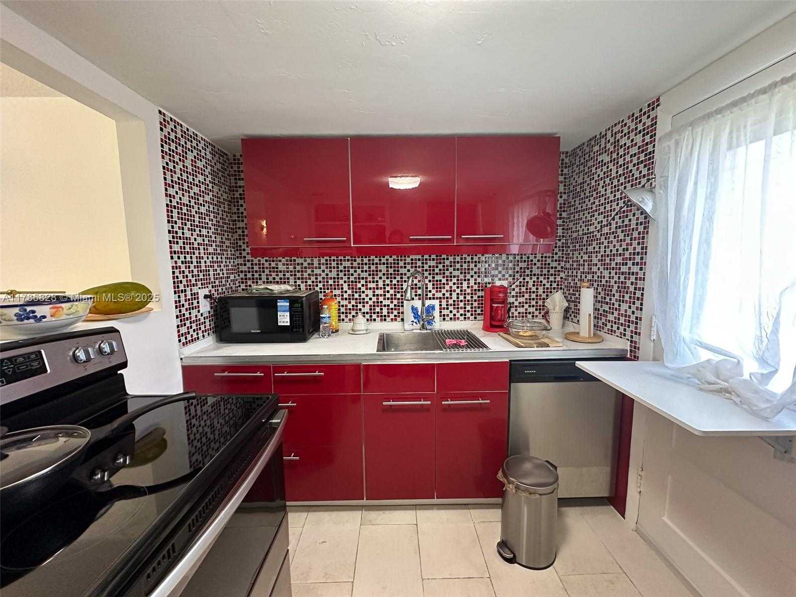 Small Image of 2929 POINT EAST DR #A101, Aventura Number 5