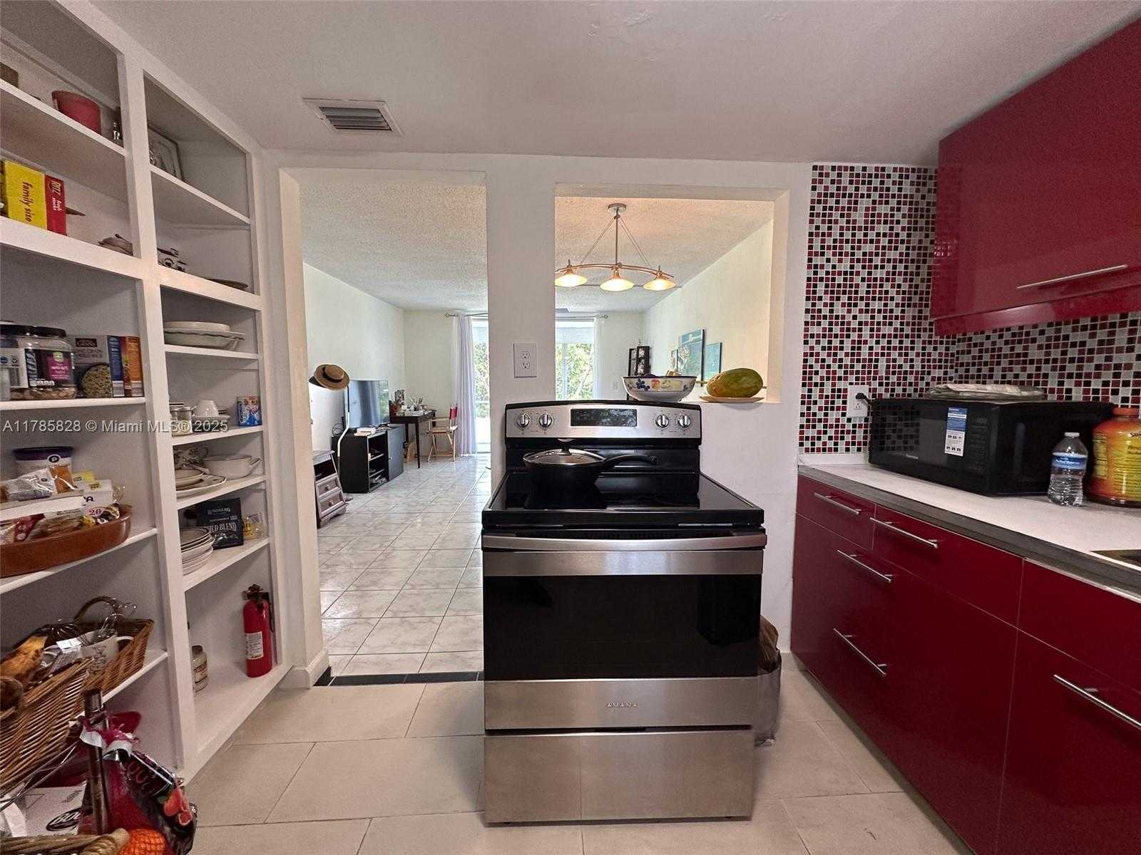 Small Image of 2929 POINT EAST DR #A101, Aventura Number 7