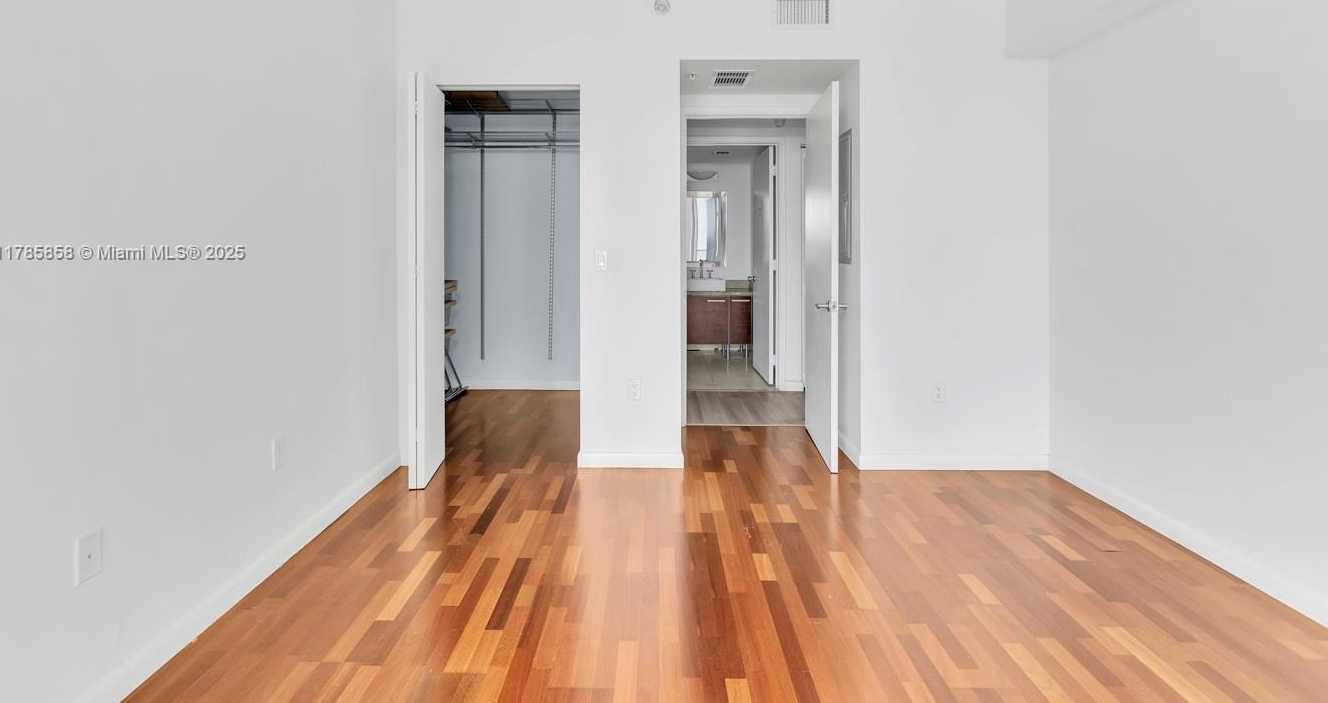 Small Image of 185 SOUTH WEST 7 ST #1508, Miami Number 12