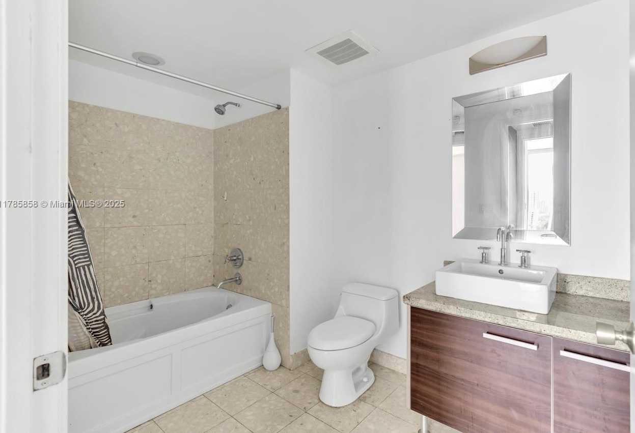 Small Image of 185 SOUTH WEST 7 ST #1508, Miami Number 14
