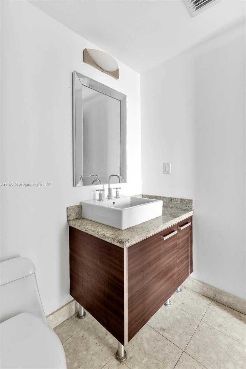 Small Image of 185 SOUTH WEST 7 ST #1508, Miami Number 15