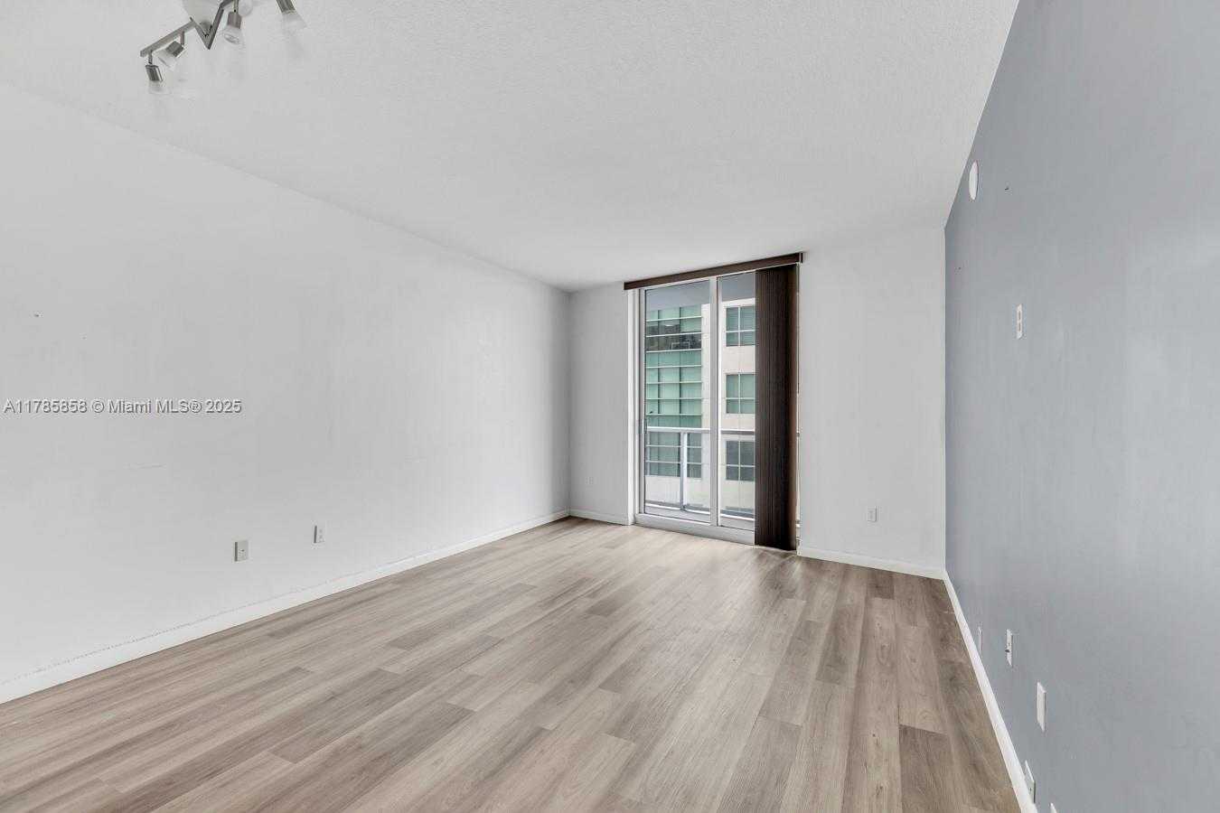 Small Image of 185 SOUTH WEST 7 ST #1508, Miami Number 7