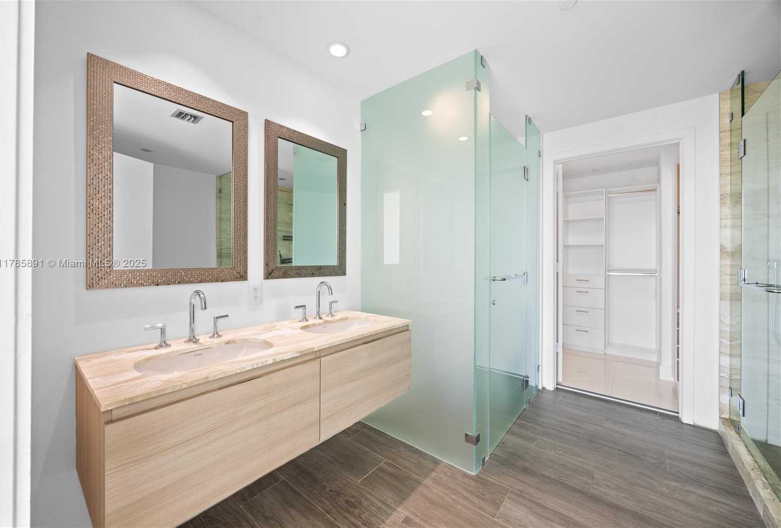 Small Image of 2900 NORTH EAST 7TH AVE #4009, Miami Number 12