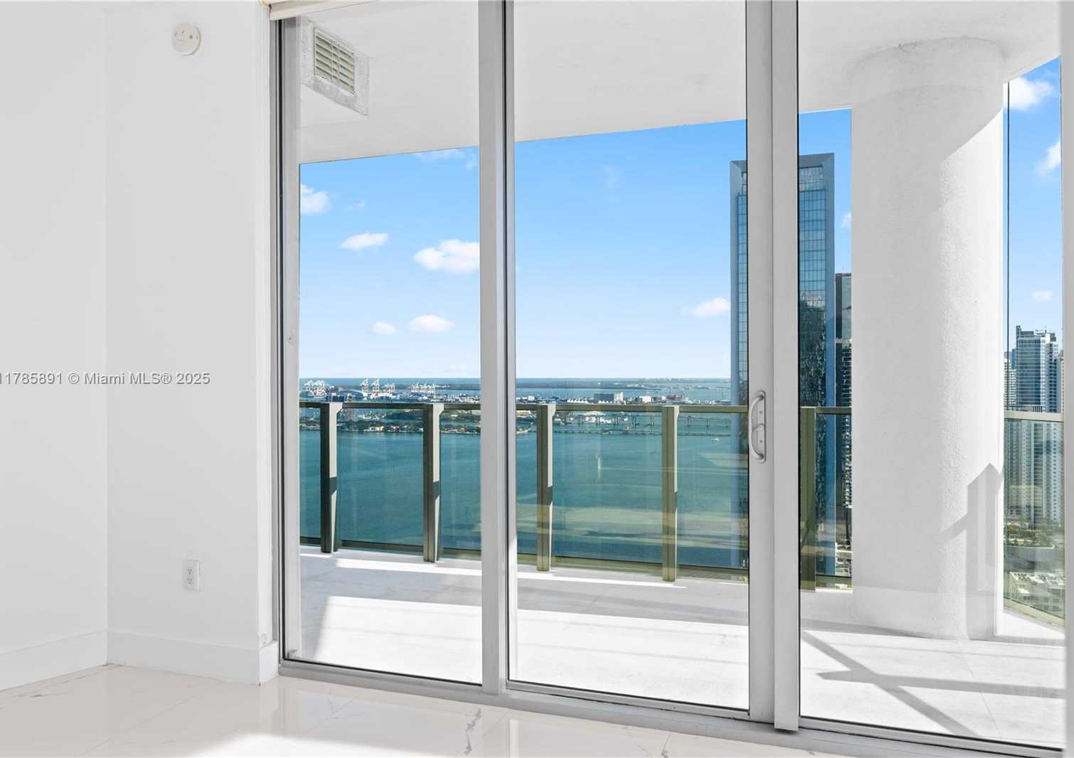Small Image of 2900 NORTH EAST 7TH AVE #4009, Miami Number 2