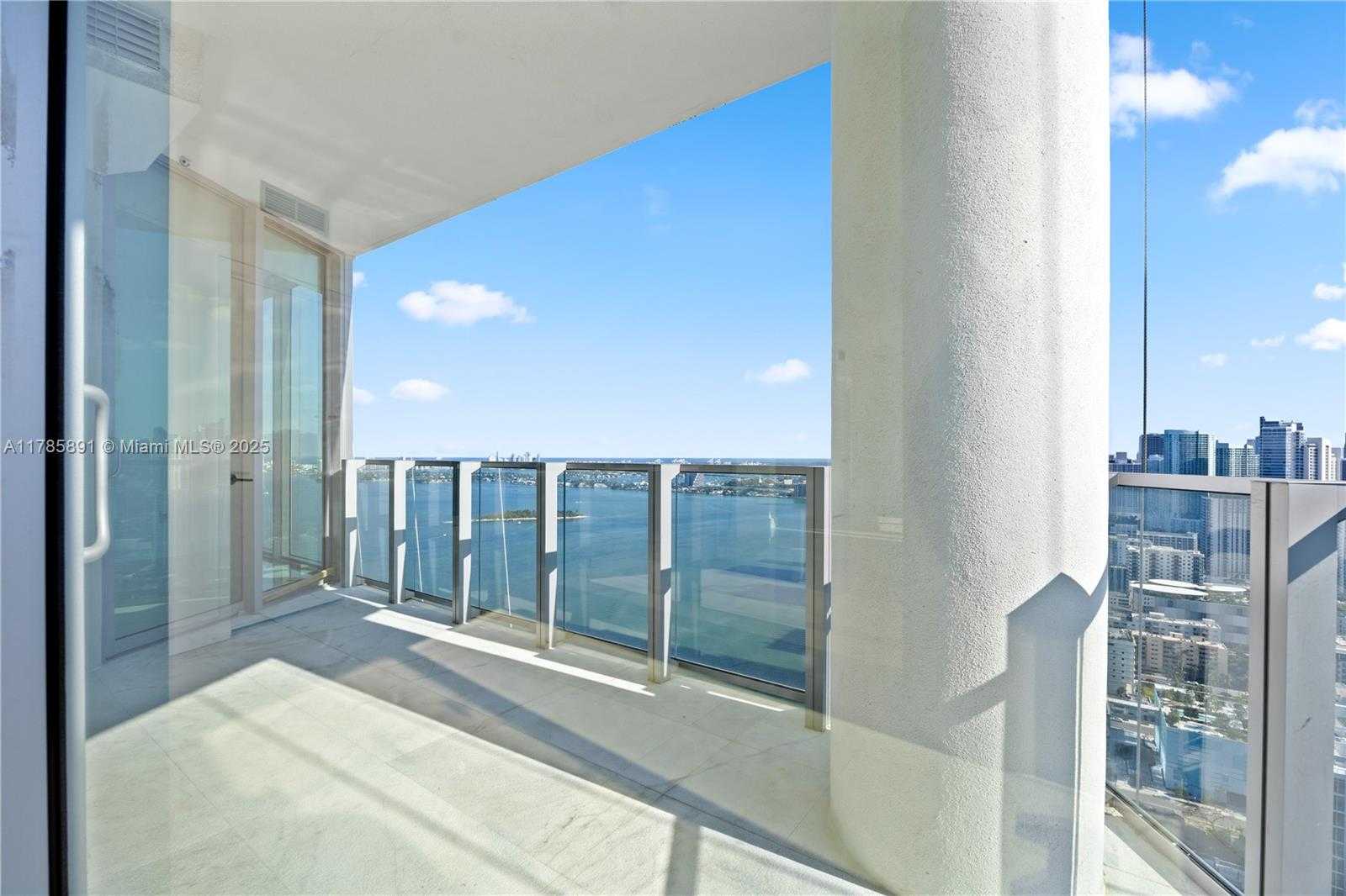 Small Image of 2900 NORTH EAST 7TH AVE #4009, Miami Number 3