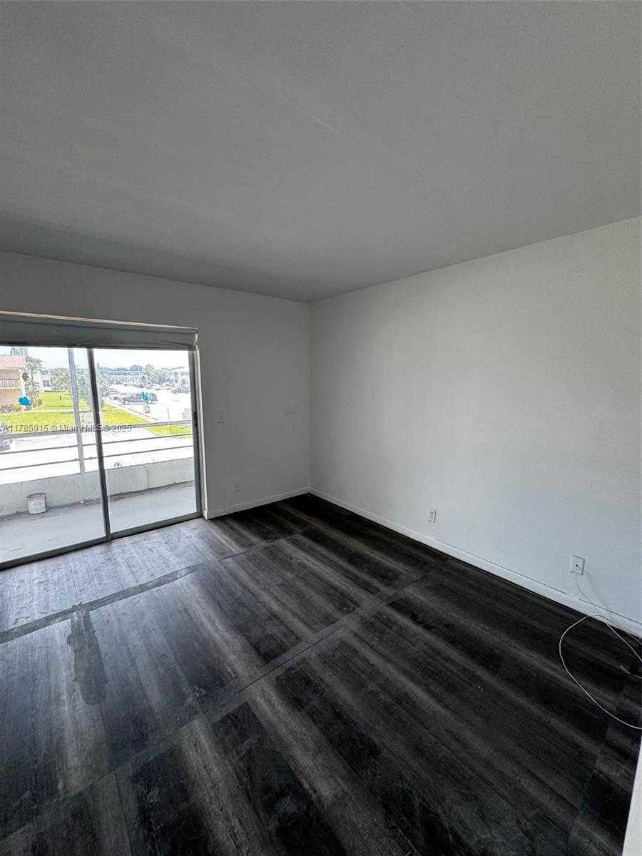 Small Image of 42 SHEFFIELD B #B, West Palm Beach Number 6