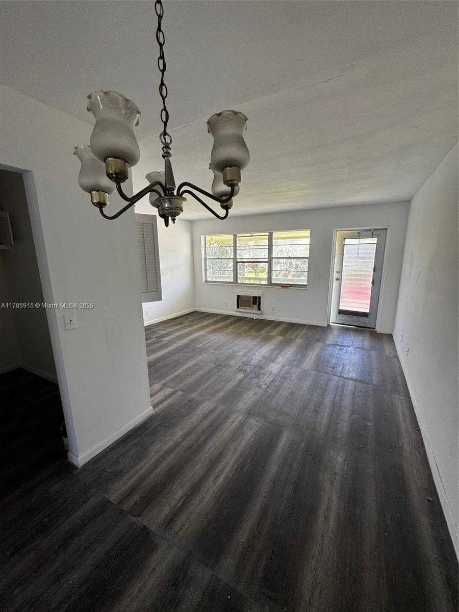 Small Image of 42 SHEFFIELD B #B, West Palm Beach Number 9