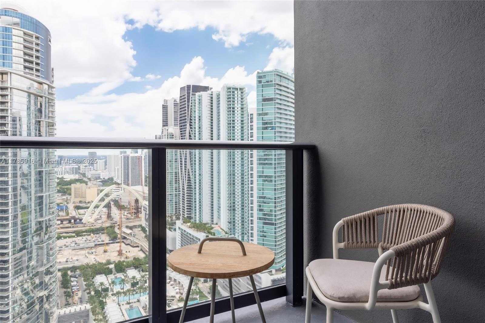 Small Image of 159 NORTH EAST 6TH ST #3701, Miami Number 27